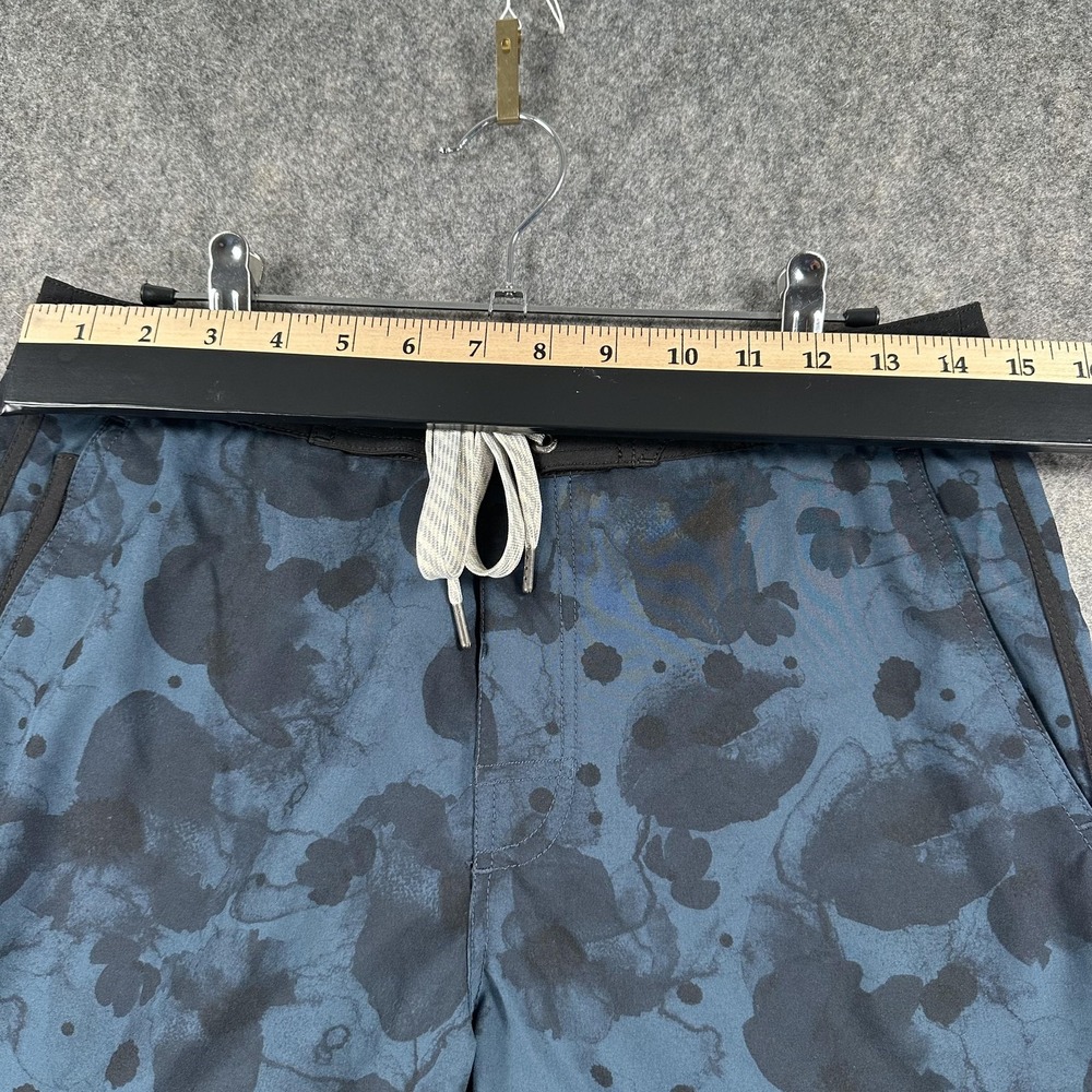 Vuori Shorts Mens 30 Blue Black Camo Cruise Board Short Hybrid Swim V314 - Picture 5 of 13